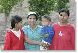 Rosa Rueda, her daughters Ana Tejenna Rueda and Kelly Vara Rueda and her grandson David Alexandro Moron.