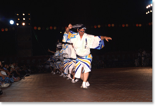 Awa Odori Men Dancing. Photo by Bruce Akizuki.