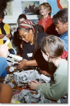 Alice Lovelace teaching a doll making workshop for the Atlanta Partnership for Arts in Learning. Photo by Theresa Davis.