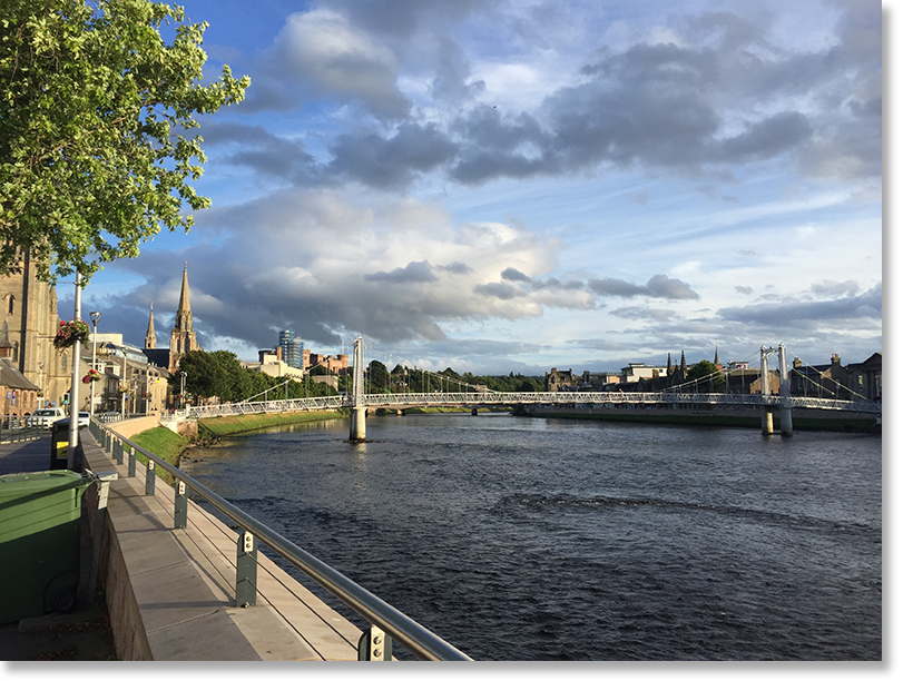 The River Ness passing through Inverness in northern Scotland.￼