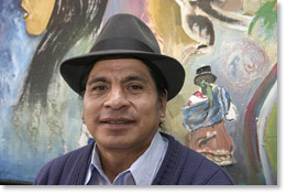 Luis Macas en las oficinas de CONAIE, Quito, Ecuador. Todas fotos Nic Paget-Clarke